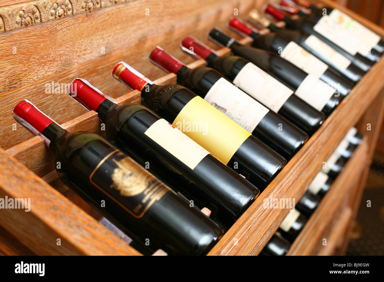 Closeup Aufnahme des Wineshelf. Stockfoto