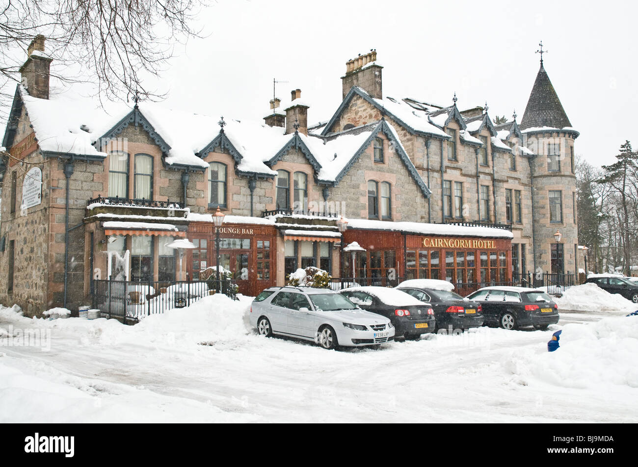 dh Cairngorm Hotel Scotland AVIEMORE INVERNESSSHIRE Bau Winter Schnee Urlaub Ski Resort uk Hotels Stockfoto