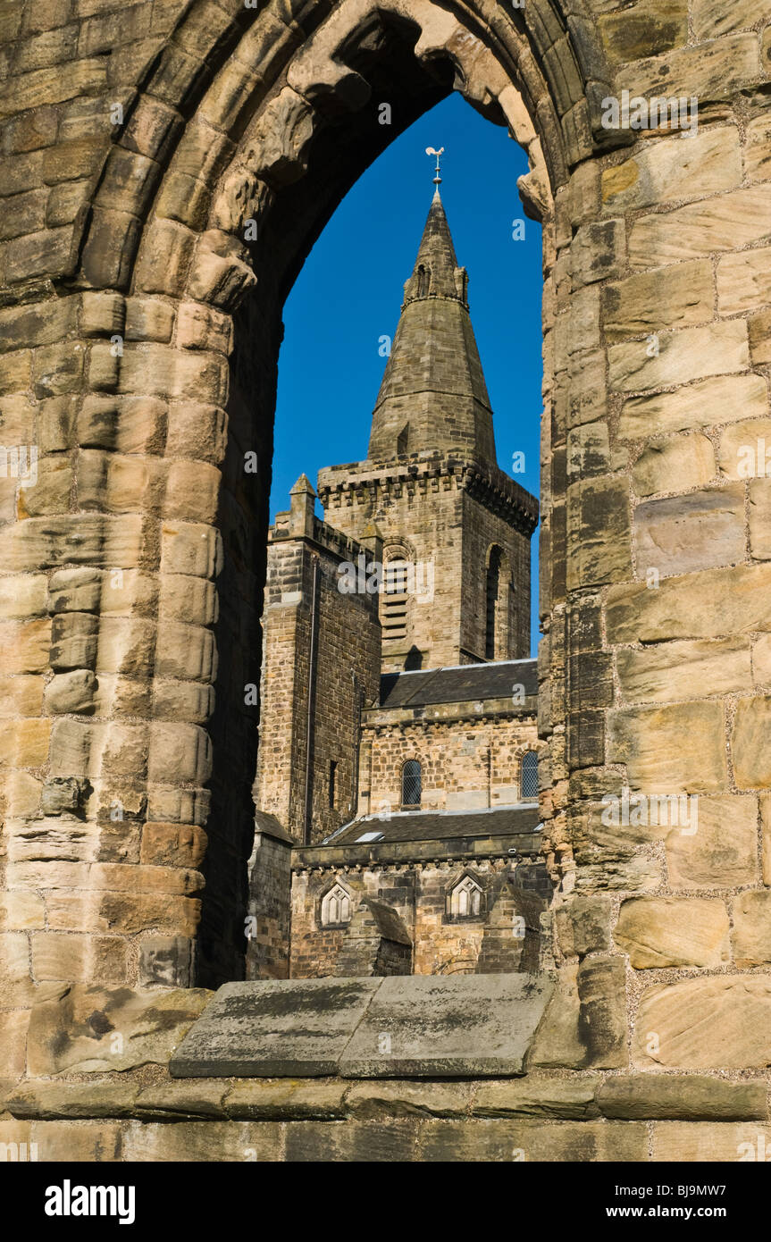 dh Dunfermline Abtei DUNFERMLINE FIFE alte Kirche zwölften Jahrhundert Benediktiner Abtei schottischen Historisches Schottland Stockfoto