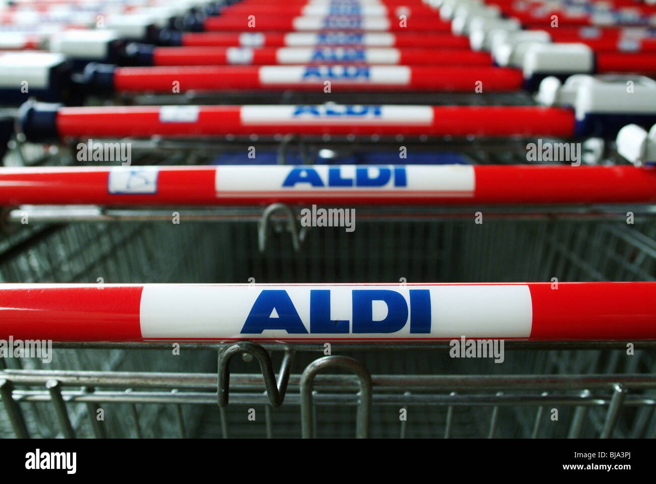 Aldi gruppe Fotos und Bildmaterial in hoher Auflösung Alamy