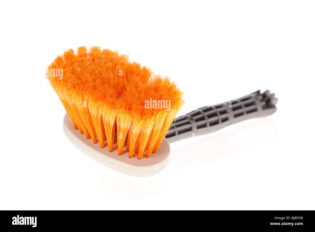 Pinsel oder kleiner Besen verwendet für Wände tünchen oder pauschal auf weiß Stockfoto