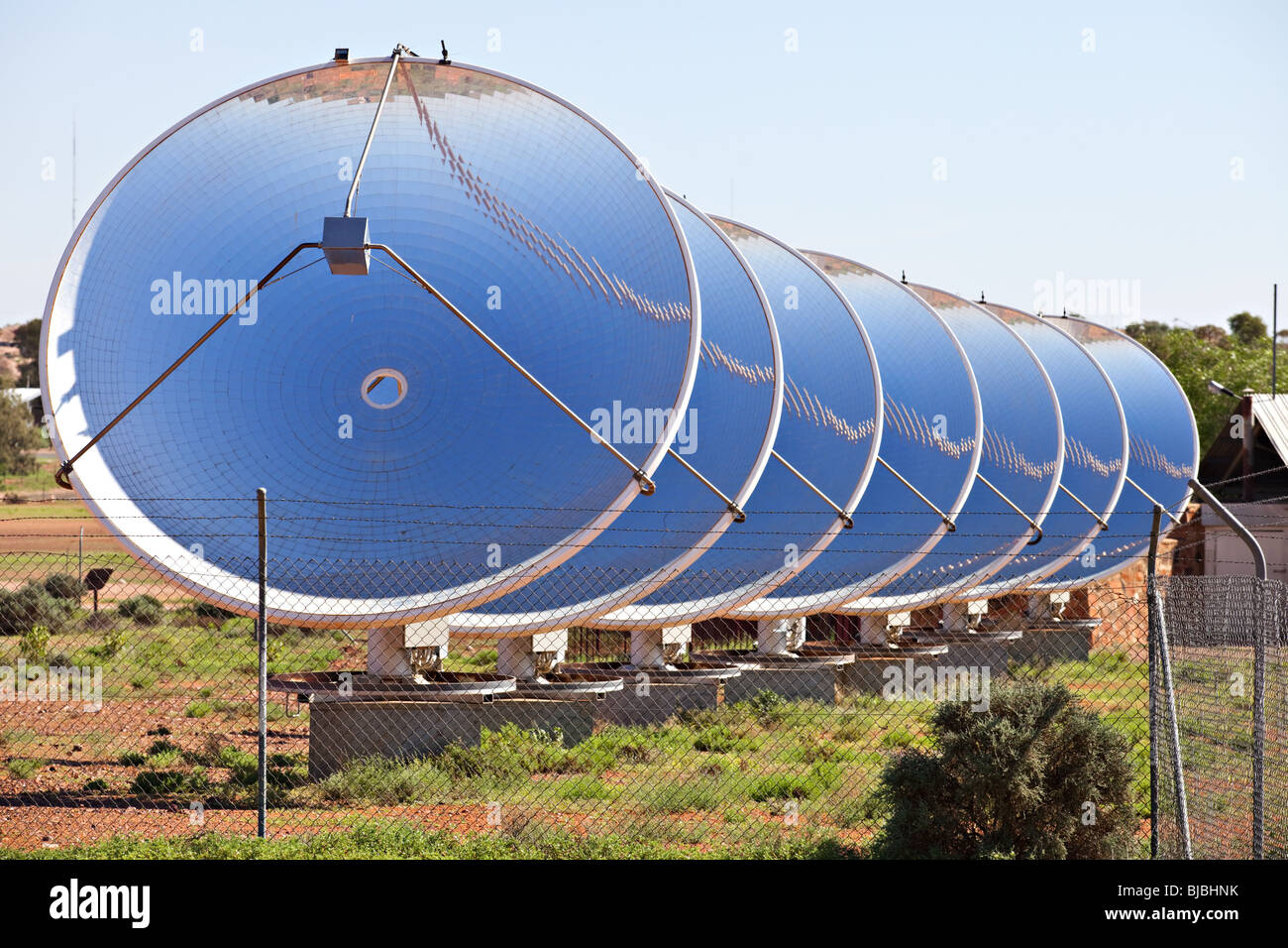 Solarkraftwerk in White Cliffs, Australien Stockfoto