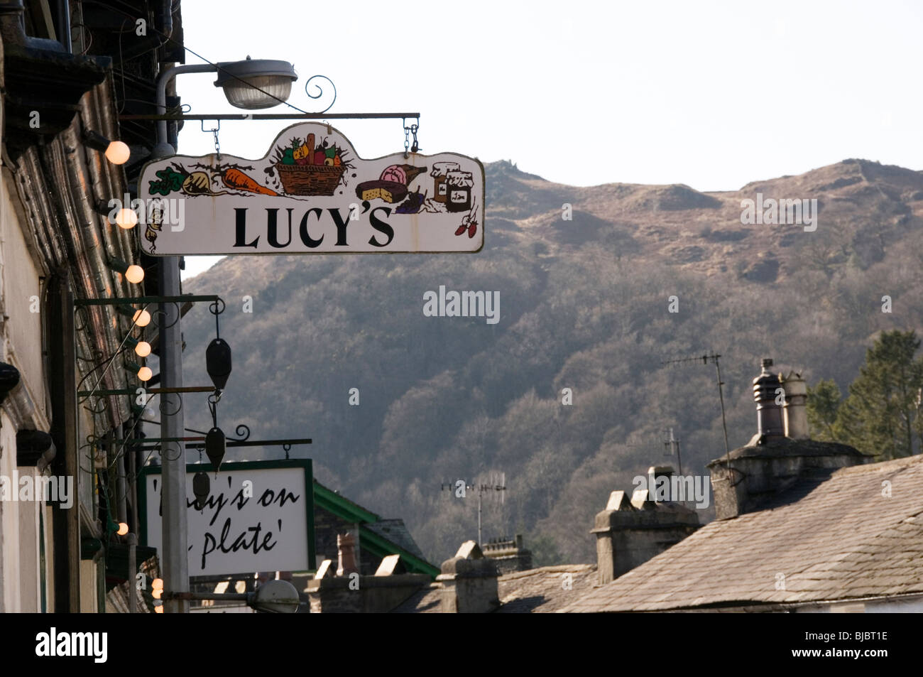 Anzeichen für Lucys Feinkost, Ambleside, Cumbria, England, UK Stockfoto