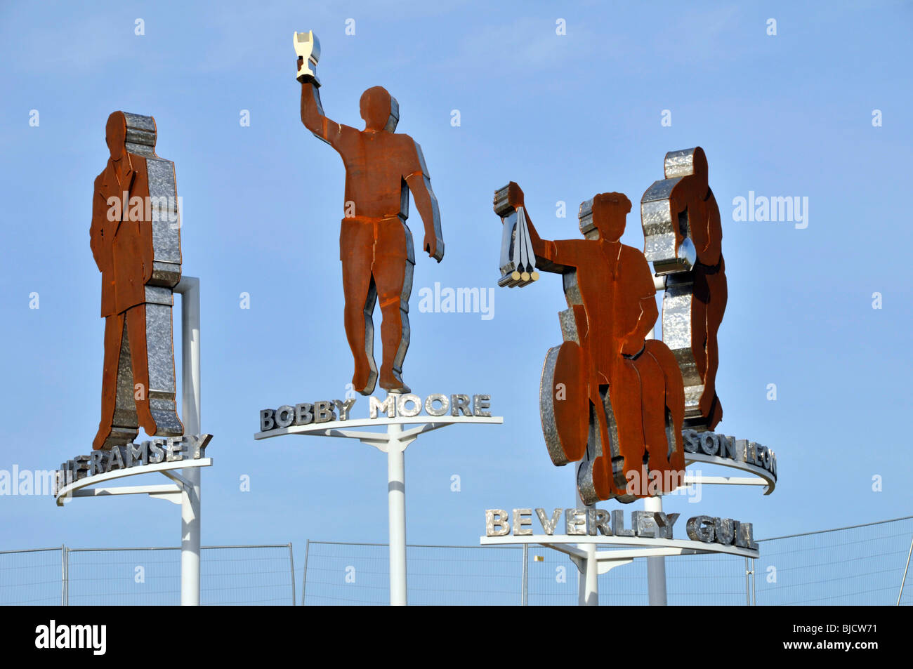 London Borough of Barking & Dagenham skulpturale Installation Kunstwerk als eine Hommage an sportlichen Legenden Stockfoto