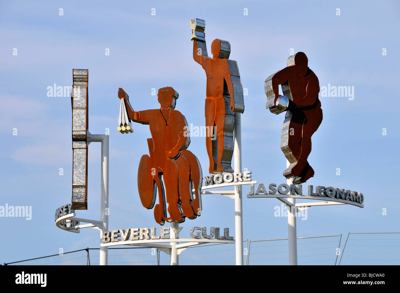 London Borough of Barking & Dagenham skulpturale Installation Kunstwerk als eine Hommage an sportlichen Legenden Stockfoto