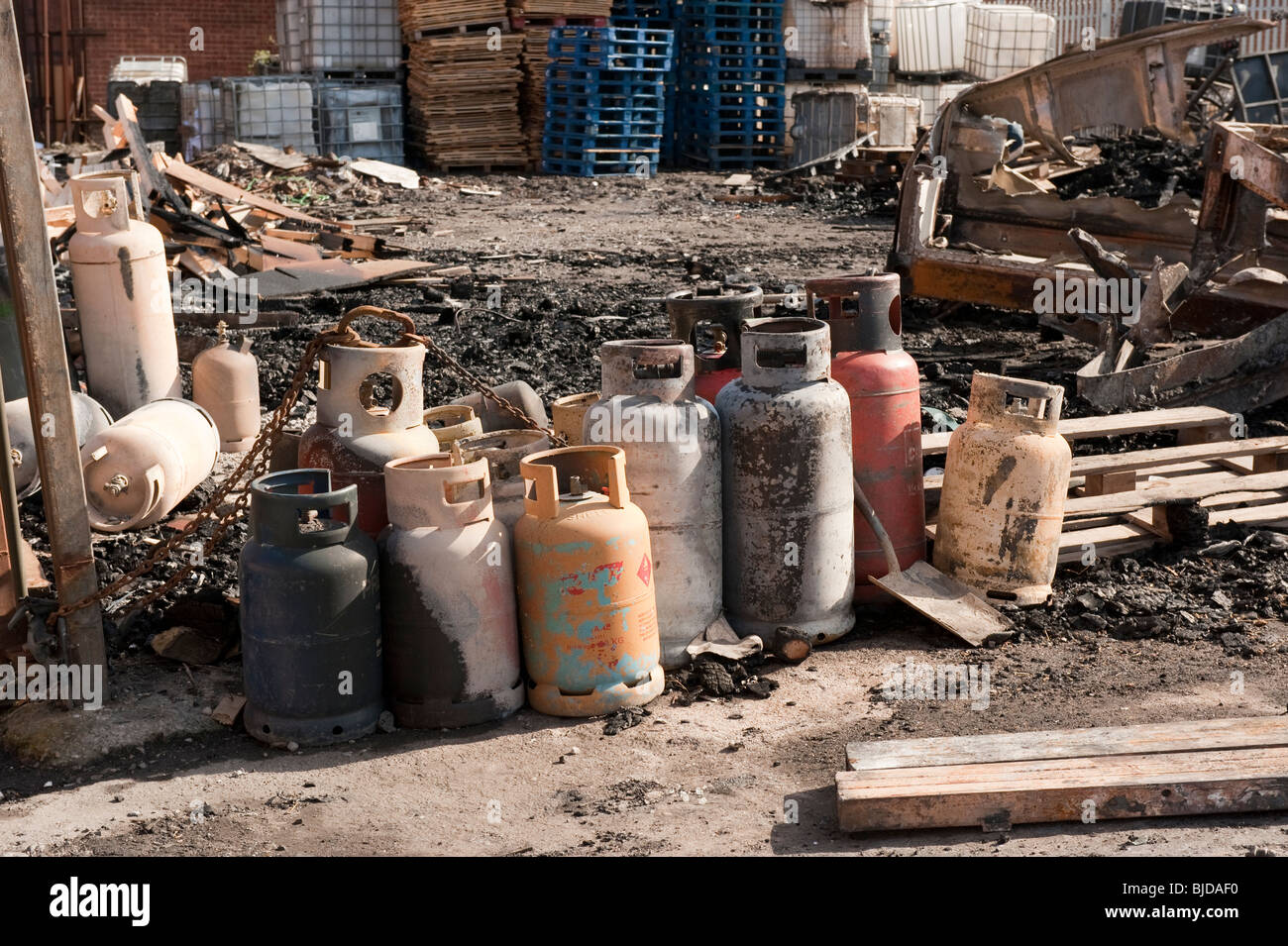 LPG Gasflaschen in Feuer Stockfoto