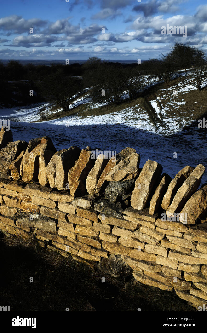 Schnee Winter Broadway Tower Cotswold Cotswolds Worcestershire Stockfoto