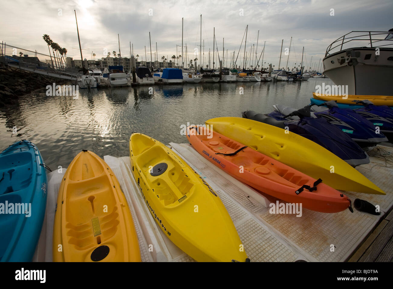 Kajaks und Boote Oceanside Marina, California, Vereinigte Staaten von Amerika Stockfoto