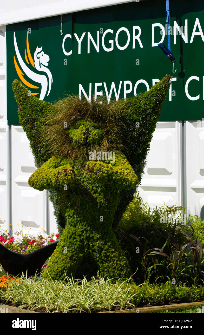 Blütenpracht von Newport City Council Löwe Logo am National Eisteddfod of Wales Newport Gwent South Wales UK Stockfoto