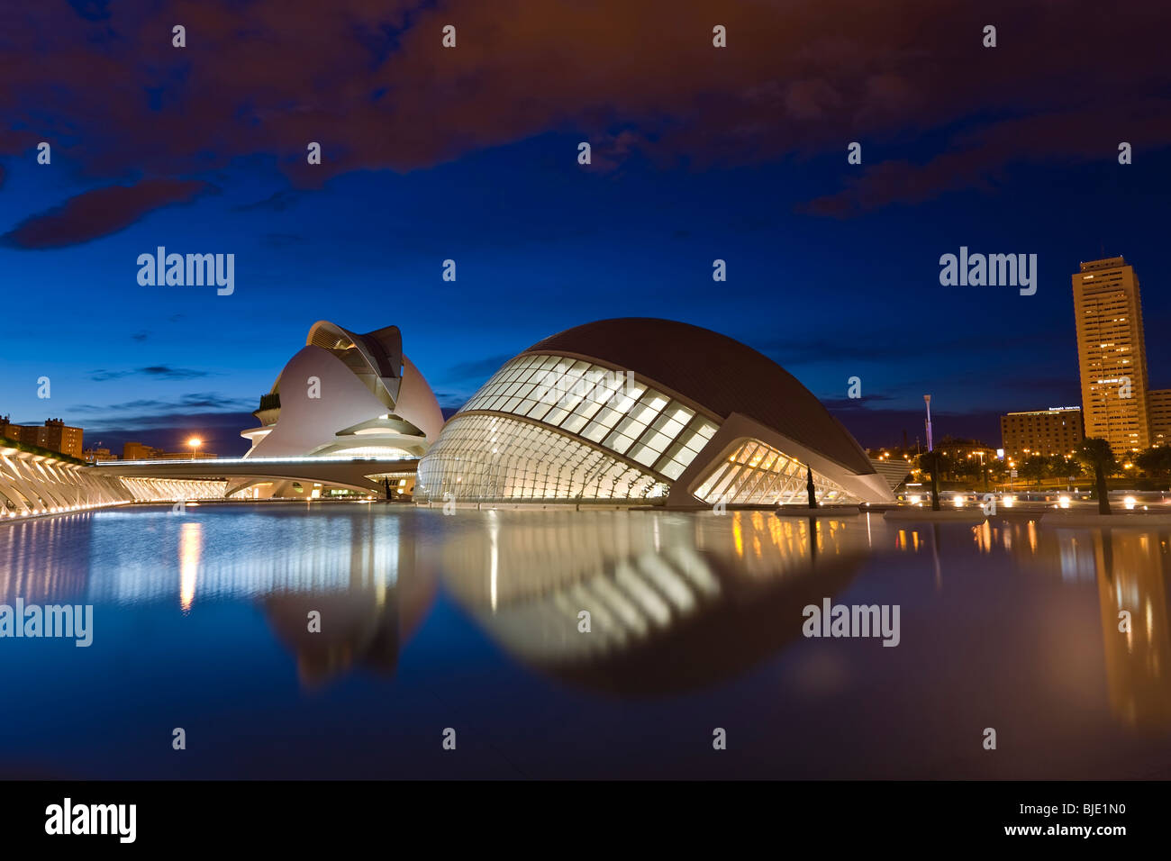 Spanien die Stadt der Künste und Wissenschaften in Valencia Gebäude Ciudad de Las Artes y de Las Ciencias eine kombinierte Wissenschaft Museum planetariu Stockfoto