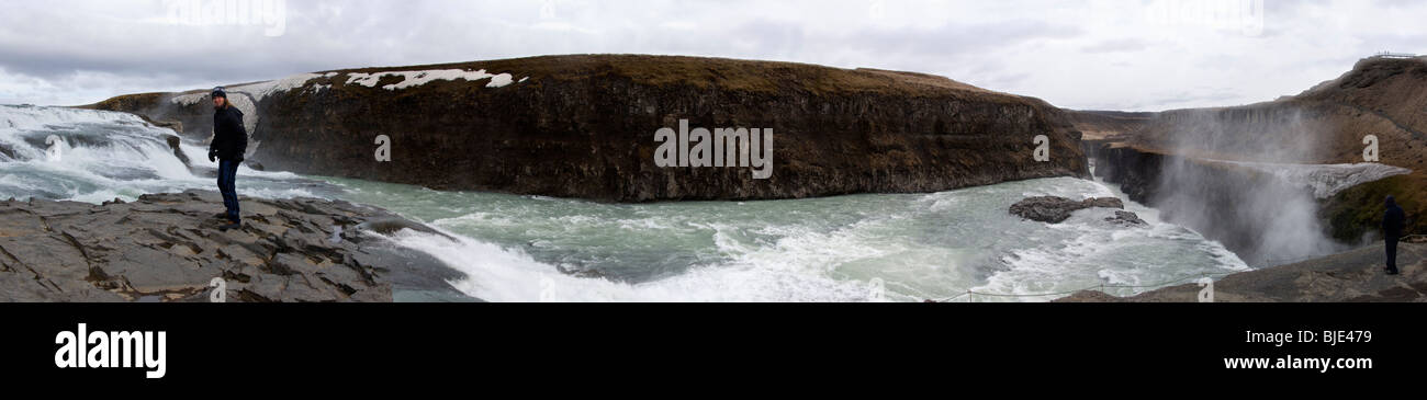 Panoramische Ansicht der Wasserfall Gullfoss (Golden fällt), Island. Stockfoto