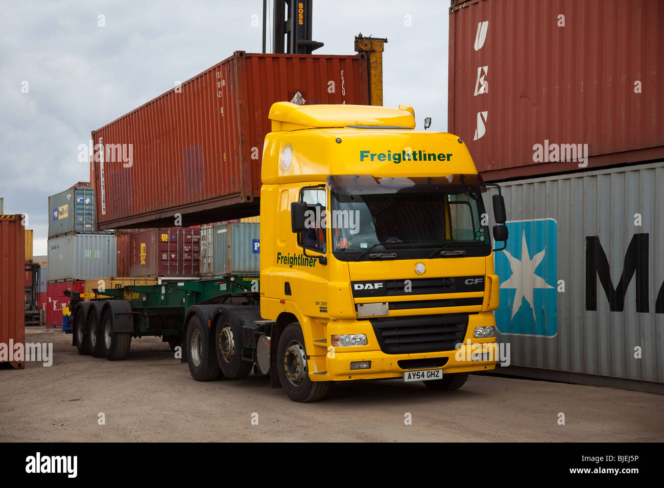 Freight Liner Transport. Freightliner DAF-MV3088 Lkw Container Yard, Middlesbrough, Teesside, Yorkshire, Großbritannien Stockfoto