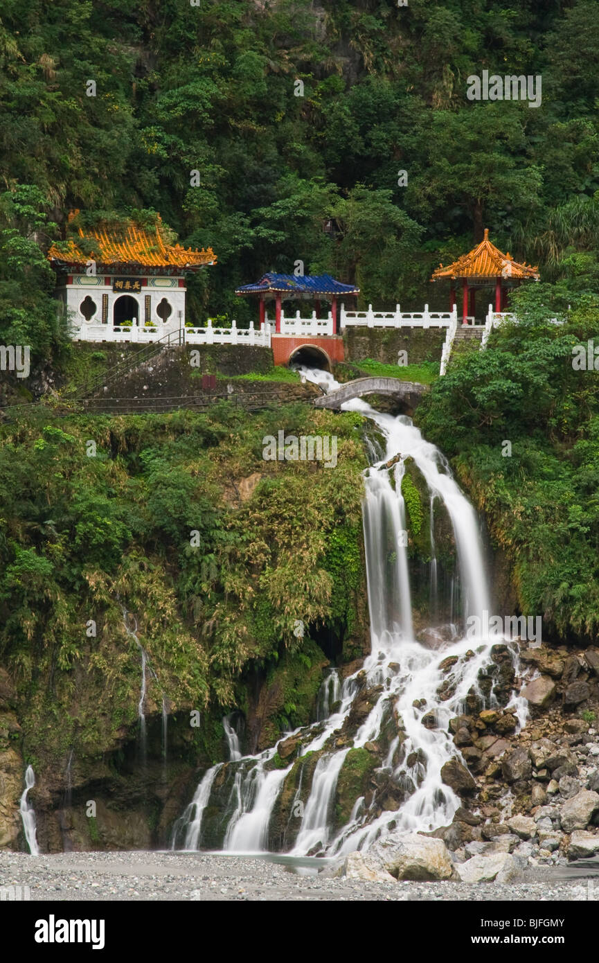 Wasserfall Changshun Tzu Wassertempel, Taroko Gorge National Park, Taiwan Stockfoto