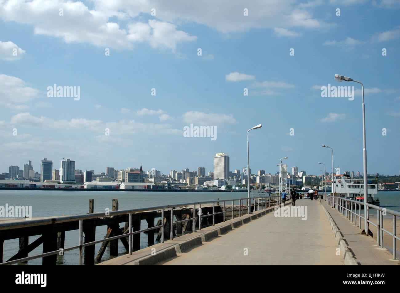 Blick auf die geschäftige Stadt Maputo. Maputo, Süd-Mosambik, Afrika © Demelza Cloke Stockfoto
