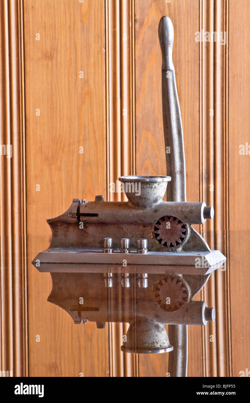 Eine alte Zäpfchen-Maschine Stockfoto