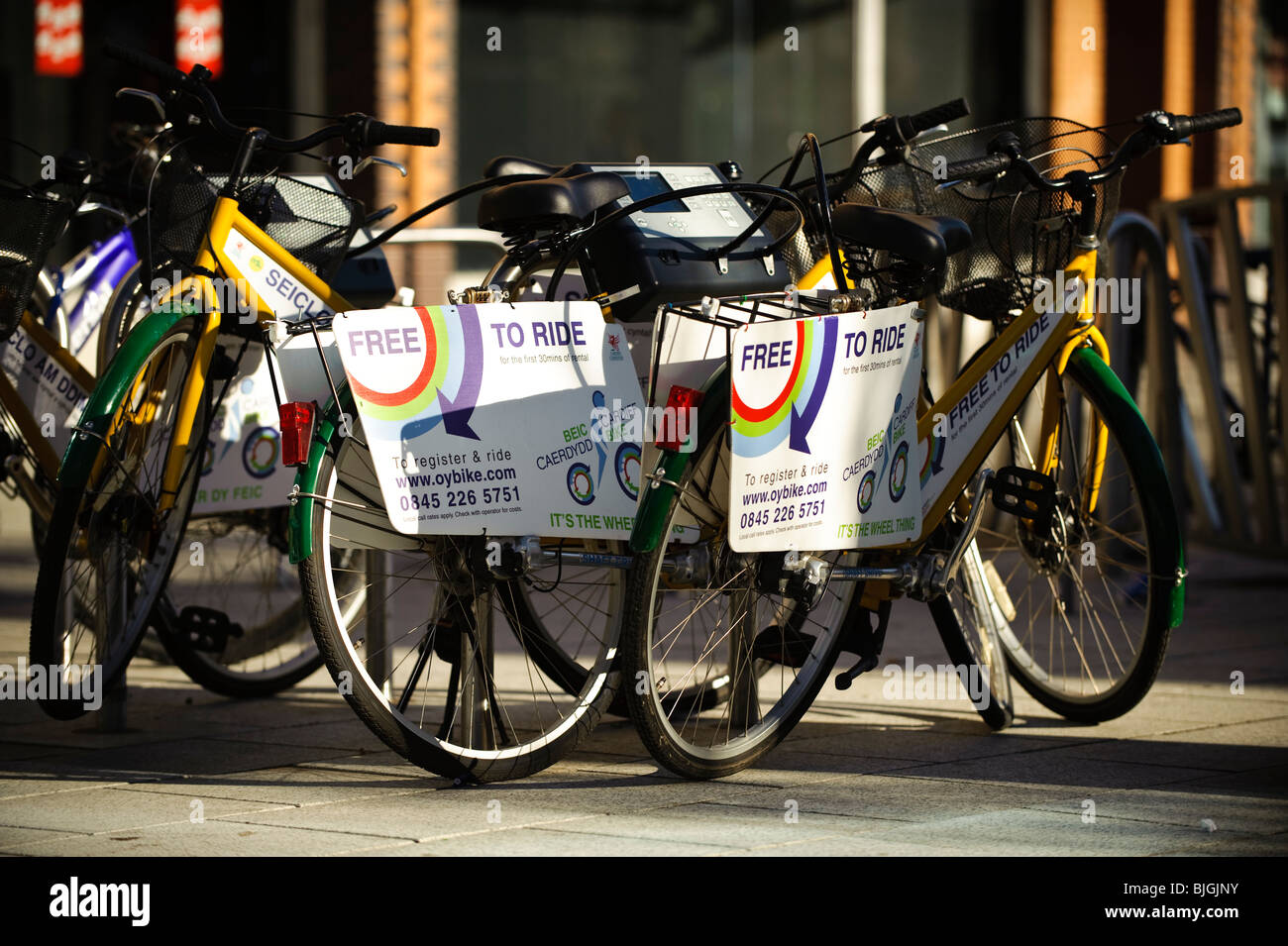 OYBIKE.COM Ring &amp; Ride Fahrradverleih, Cardiff Wales UK Stockfoto