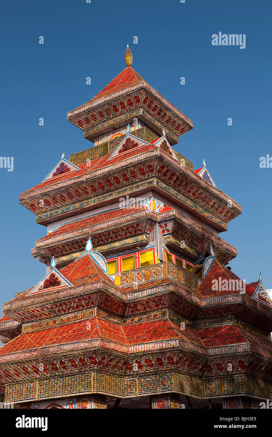 Indien, Kerala, Thrissur, Koorkancherry Sree Maheswaras Tempel, Thaipooya Mahotsavam Festival, gigantische gateway Stockfoto