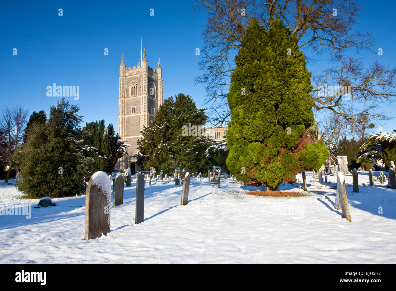 Kirche von Str. Mary Dedham Essex Frühling UK Dorf Stockfoto