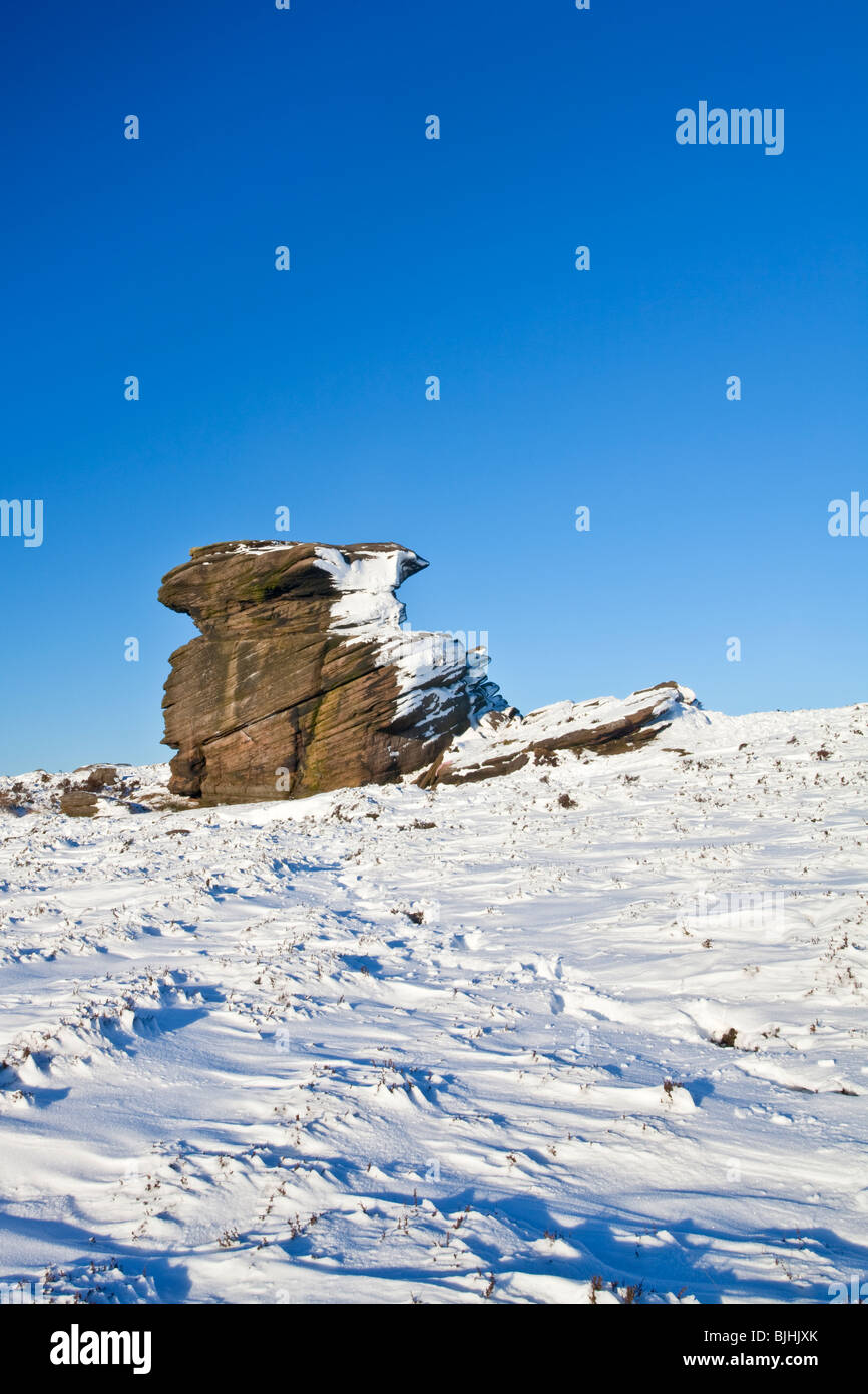 Mutter Kappe nach starkem Schneefall fallen im Peak District National Park Stockfoto