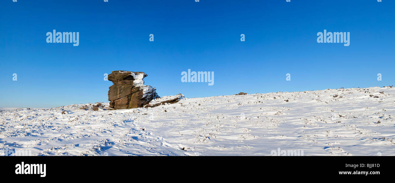 Ein Panorama-Bild der Mutter GAP nach schweren Schneefall im Peak District National Park Stockfoto