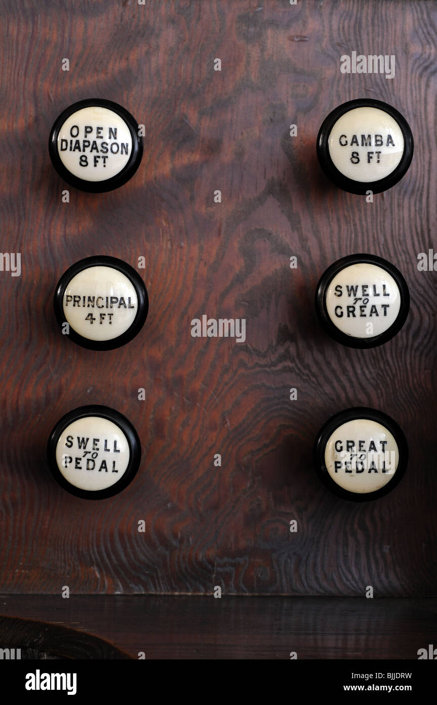 Orgel stoppt in St. Marien Kirche, Preston auf Stour, Warwickshire, England, UK Stockfoto