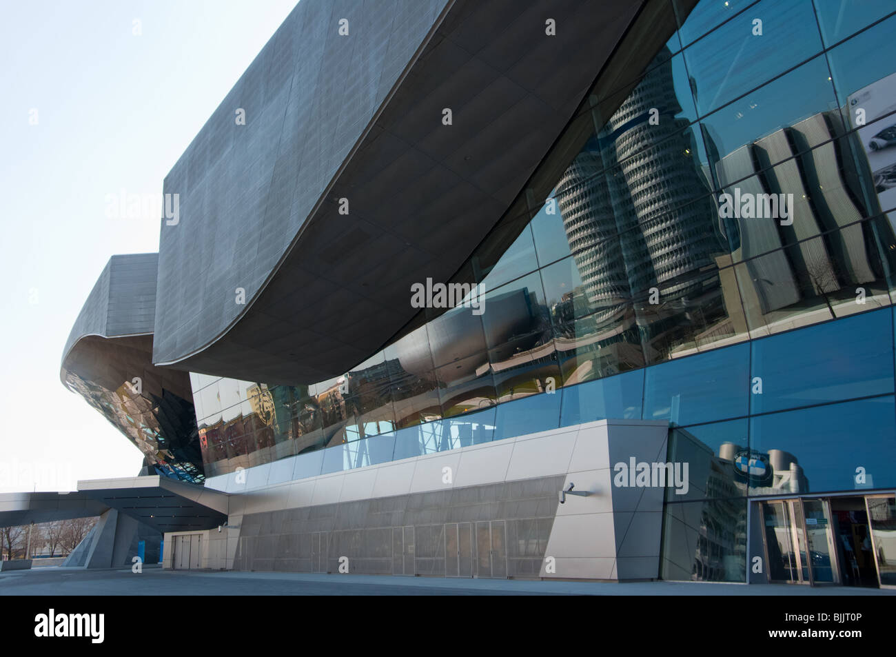BMW Welt Reflexionen von BMW-HQ und Museum. München. Deutschland. Stockfoto
