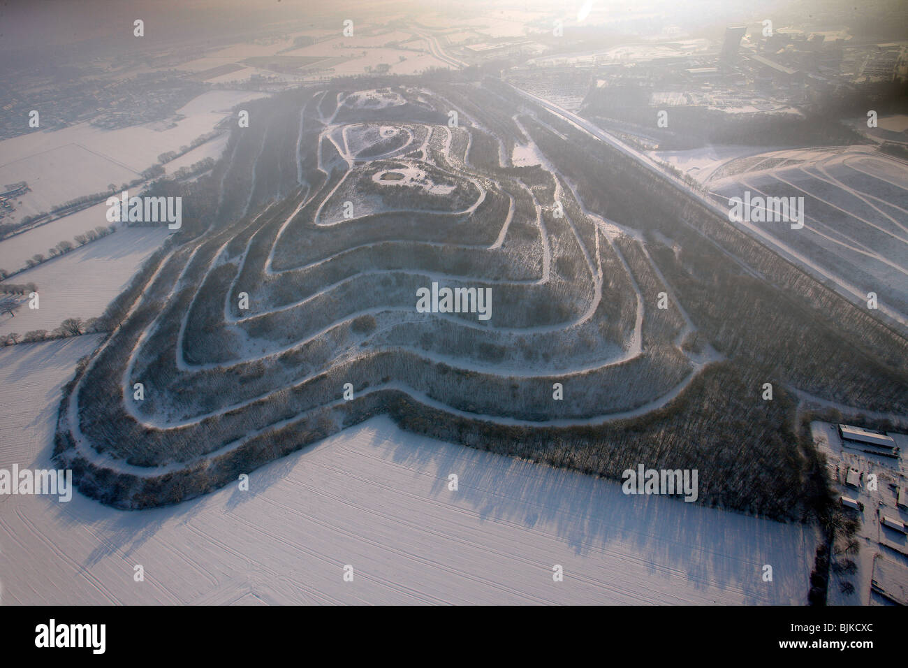 Luftaufnahme, Müllkippe in den Schnee, Herringen, Hamm, Ruhrgebiet, Nordrhein-Westfalen, Deutschland, Europa Stockfoto