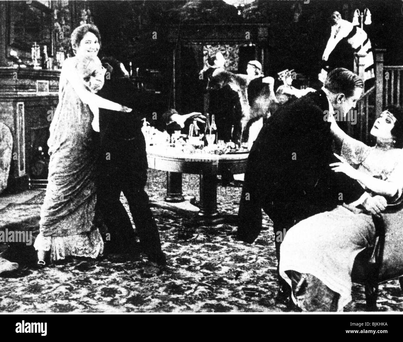 EIN NARR (1915) WAR FRANK POWELL (DIR) 001 Stockfoto