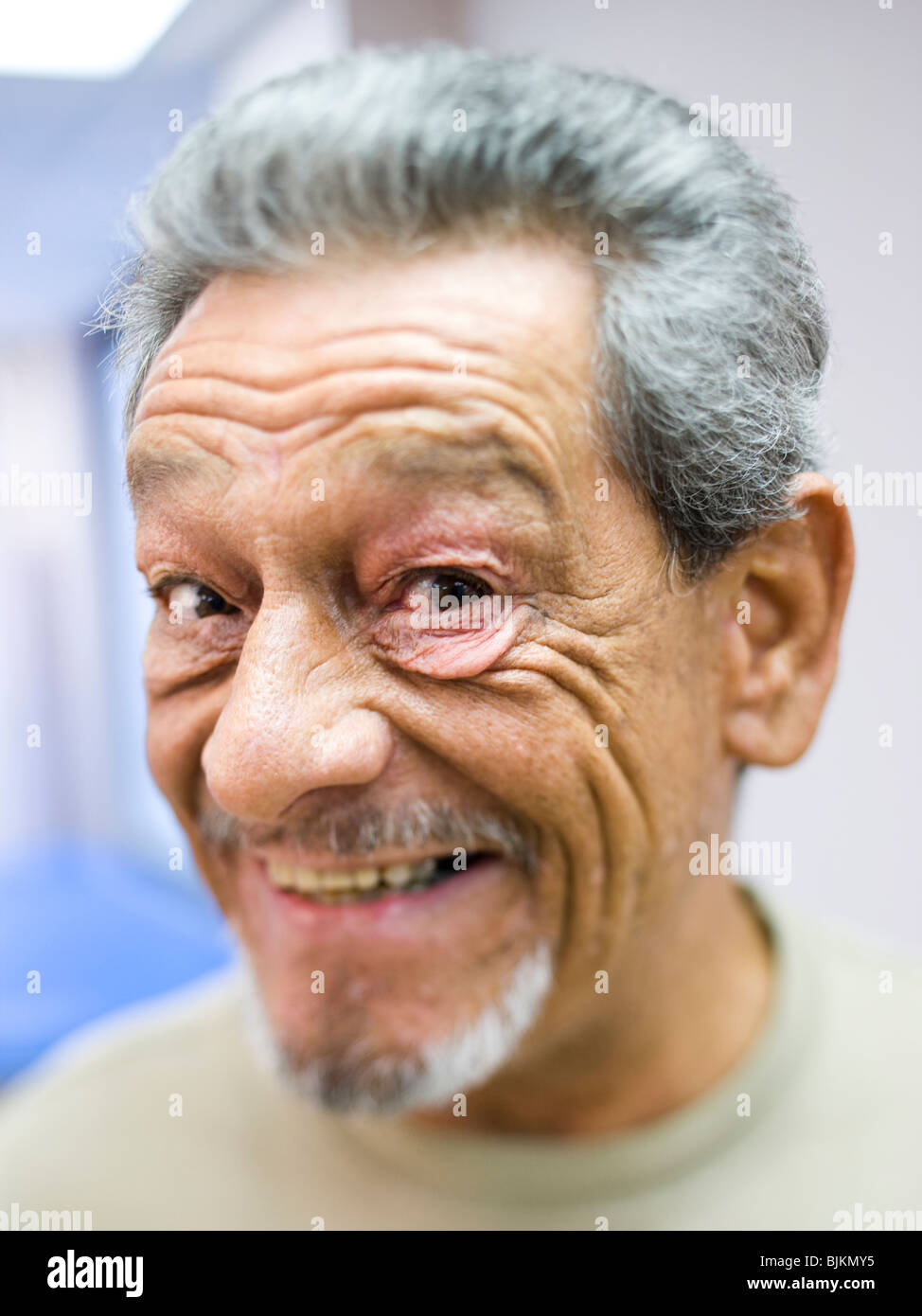 Nahaufnahme von reifer Mann mit Spitzbart Stockfoto