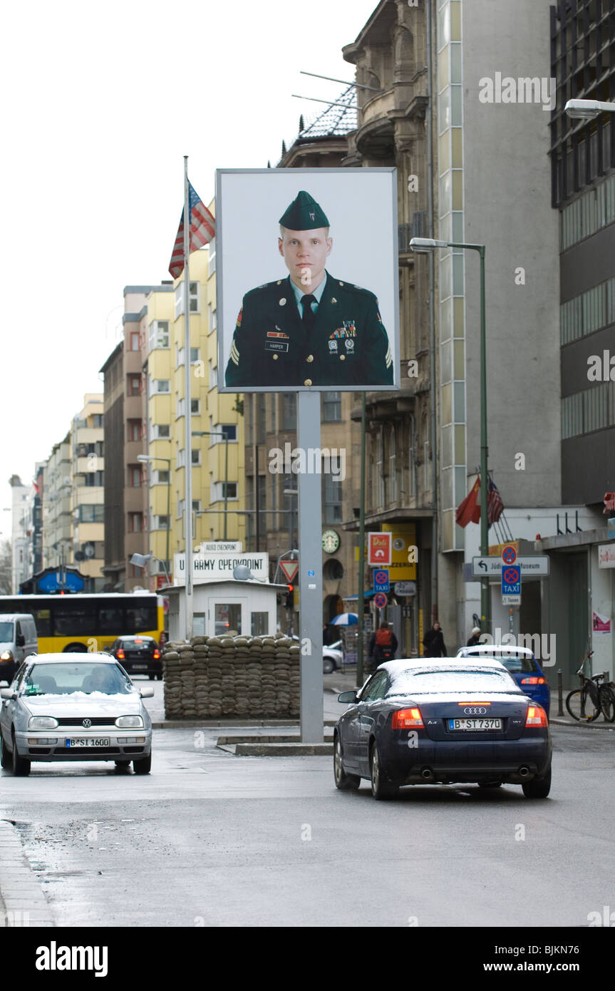 Checkpoint Charlie Friedrichstraße Berlin Stadt Deutschland Europa Stockfoto