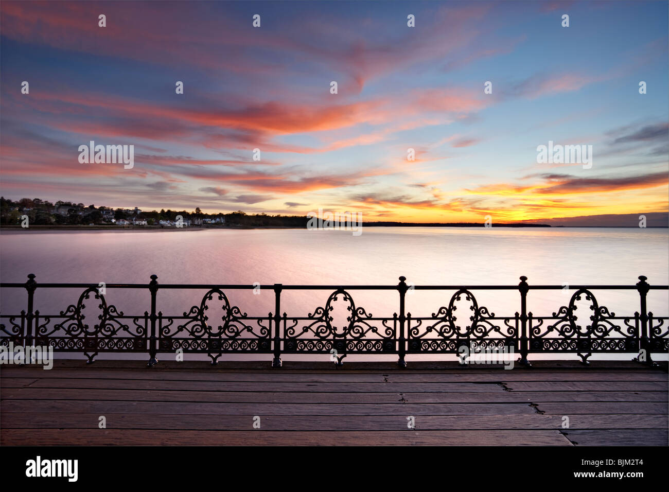 Sonnenuntergang über Ryde Pier. Isle Of Wight, England, Vereinigtes Königreich Stockfoto