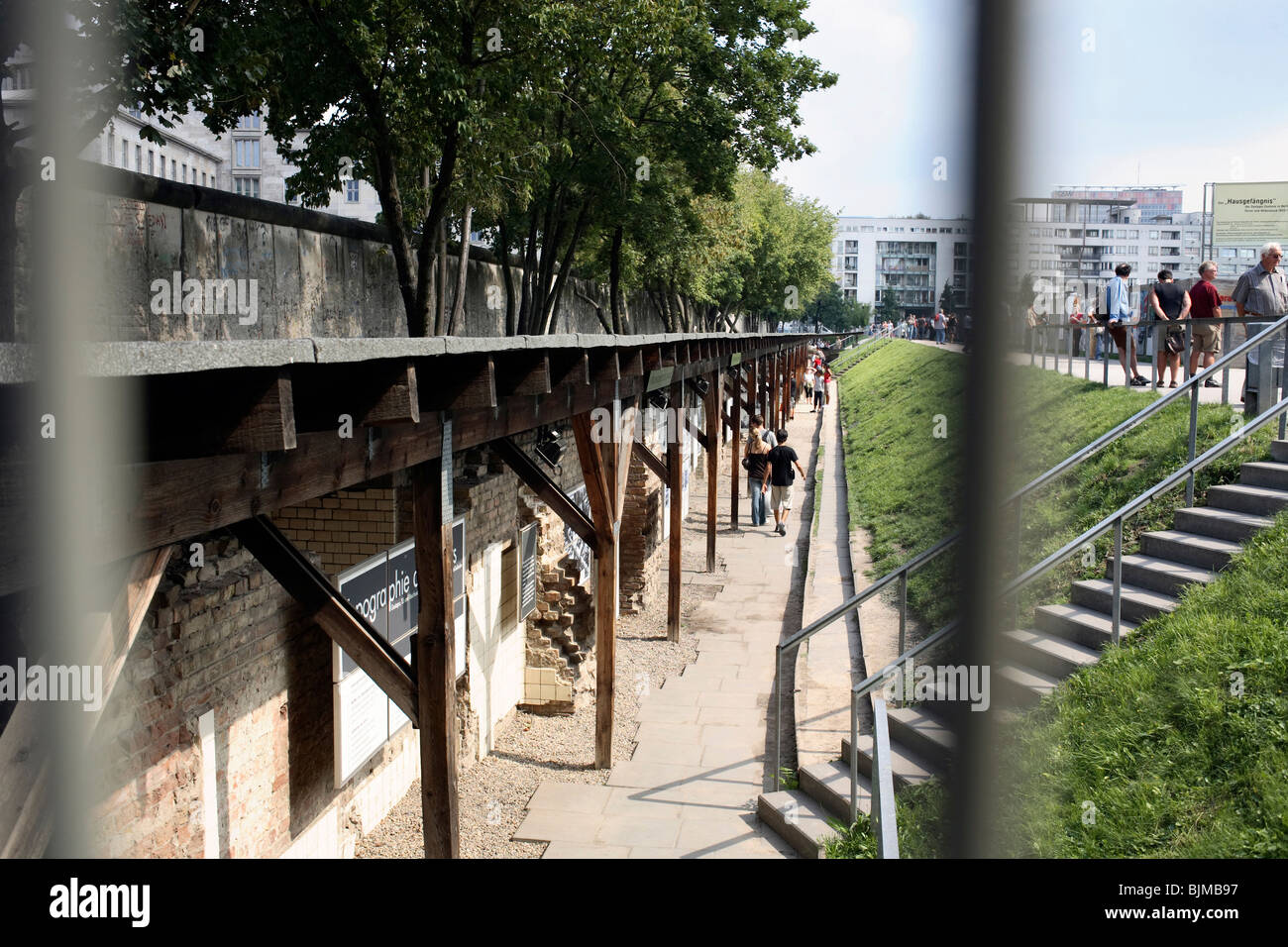 Berliner Mauer und der Topographie des Terrors-Museum, Deutschland Stockfoto