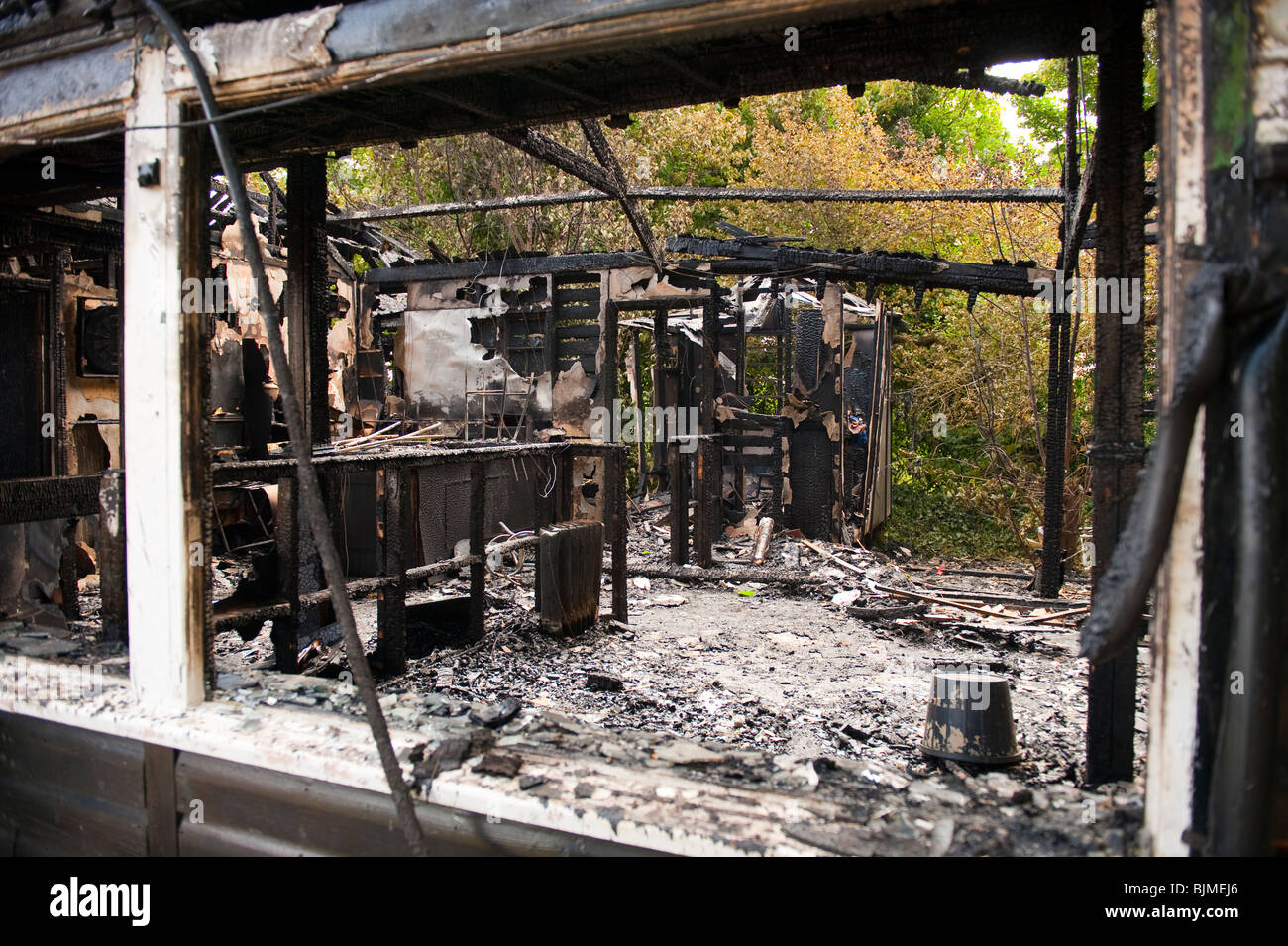 Scout-Hütte nach Brandanschlag ausgebrannt Stockfoto