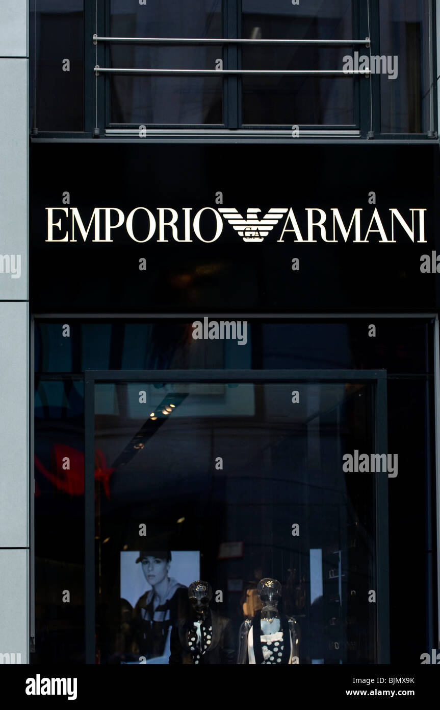 Emporio Armani Kleidung Mode Shop anmelden Stadt Berlin Deutschland Europa Stockfoto