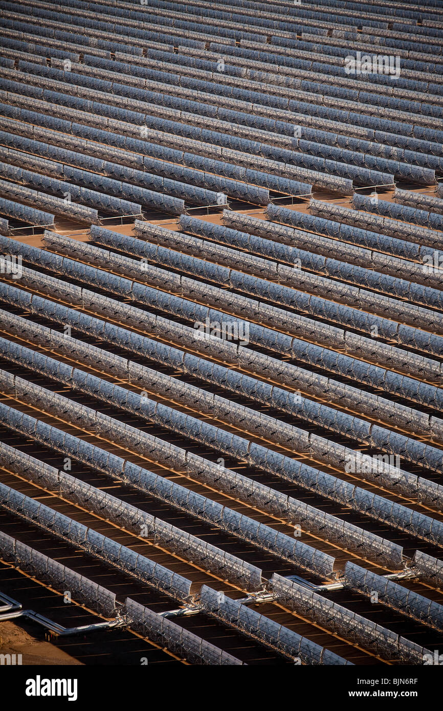 Luftaufnahme von Nevada Solar One Kraftwerk, konzentrierte sich das größte Solarkraftwerk der Welt In Boulder City, NV. Stockfoto