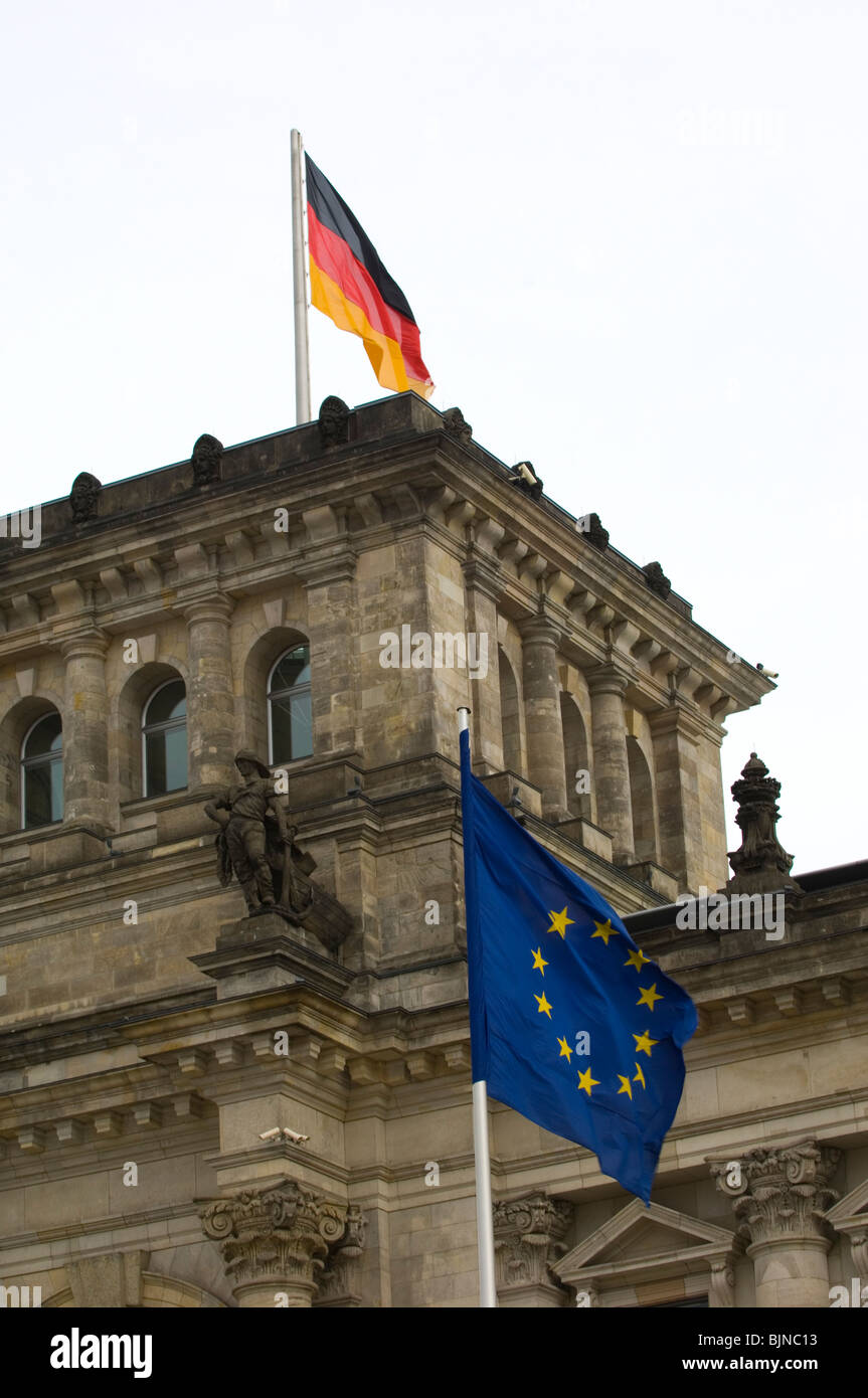 Nahaufnahme von dem Reichstag Gebäude in Berlin-Deutschland Stockfoto
