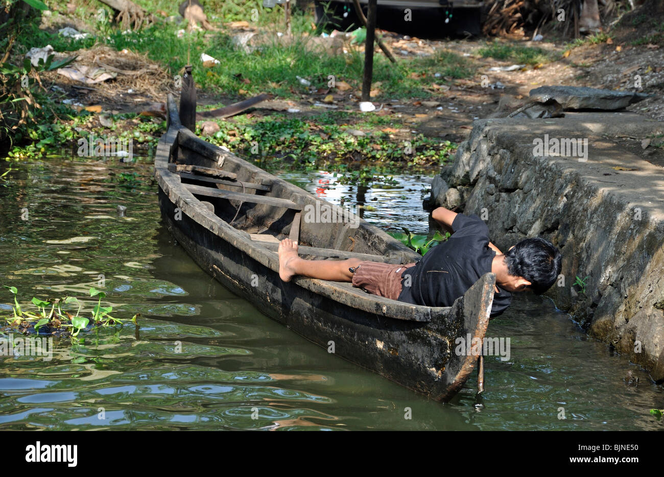 Die Ruhe und Schönheit auf den Backwaters von Kerala in Indien Stockfoto
