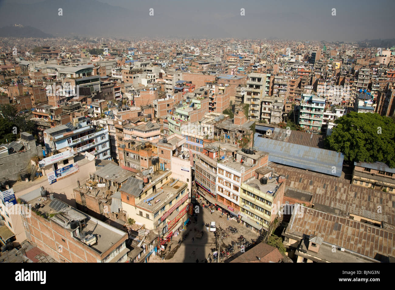 Skyline von Kathmandu aus dem Bhimsen Tower in Nepal Stockfoto