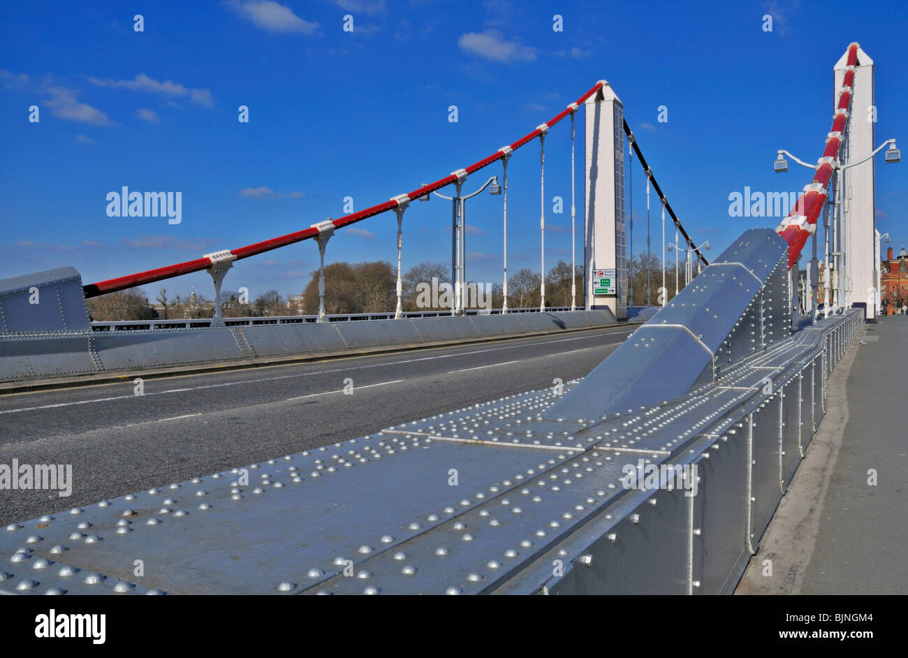 Chelsea Bridge, London, Vereinigtes Königreich Stockfoto