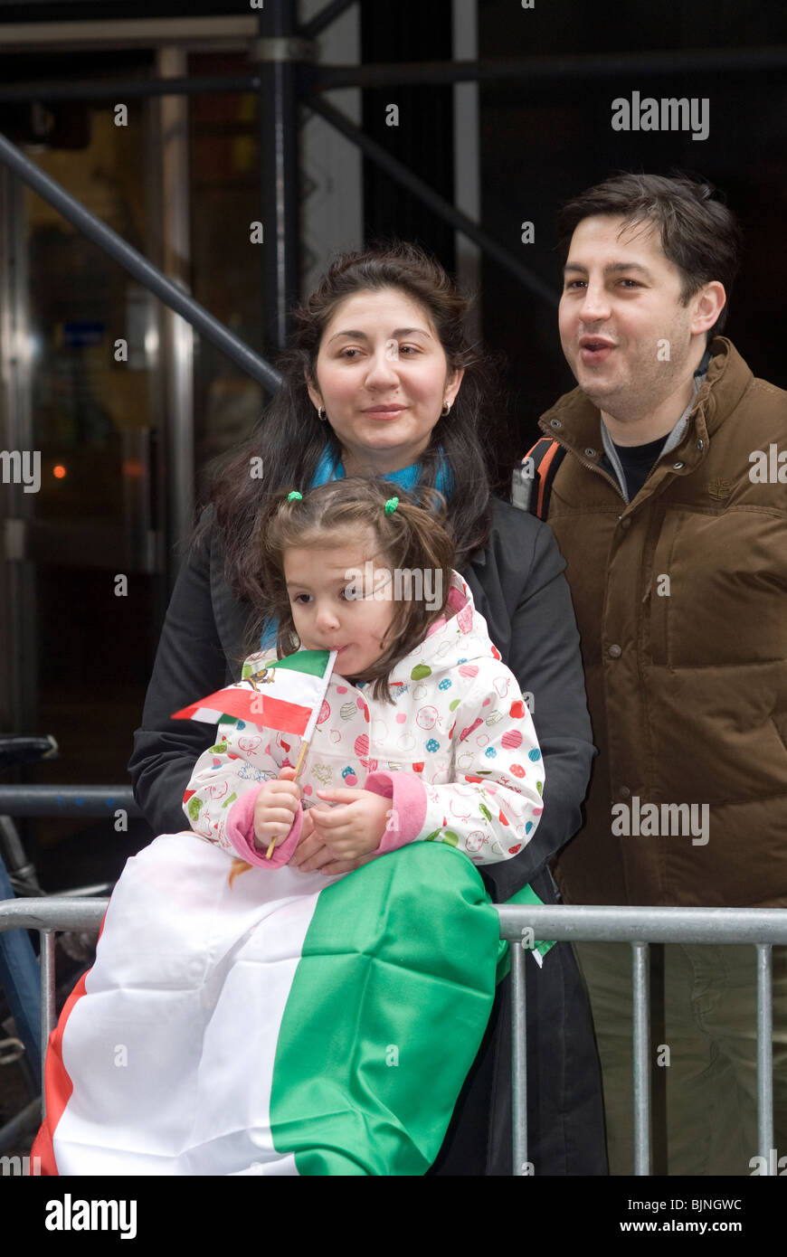 Iranisch-Amerikaner und Unterstützer bei der jährlichen persischen Parade an der Madison Avenue in New York Stockfoto Iranisch-Amerikaner und Unterstützer bei der jährlichen persischen Parade an der Madison Avenue in New York Stockfoto