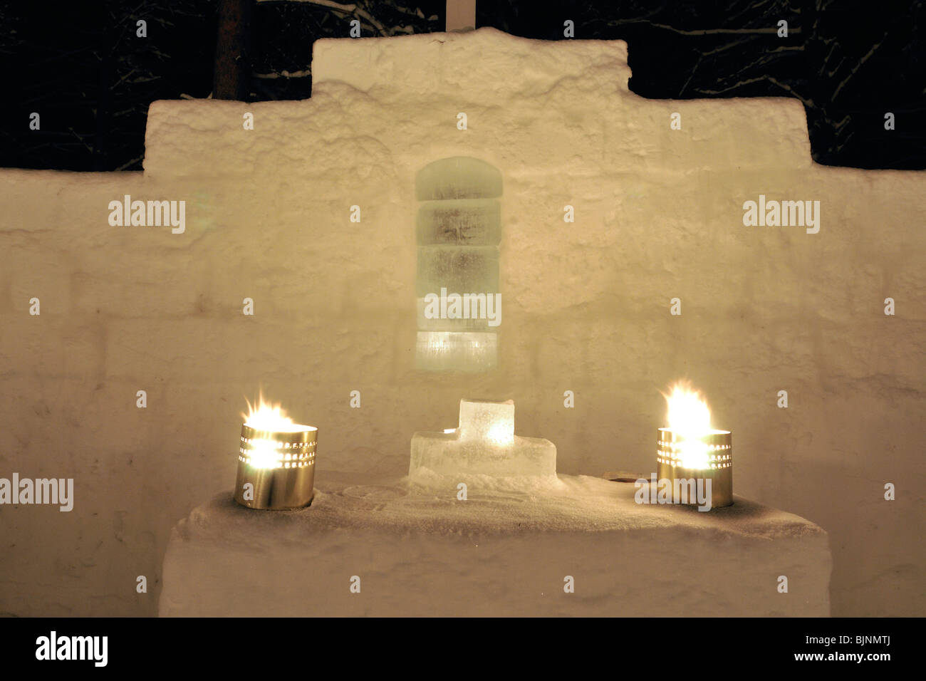 Eine Eiskirche auf dem Wintermarkt in Jokkmokk. Stockfoto