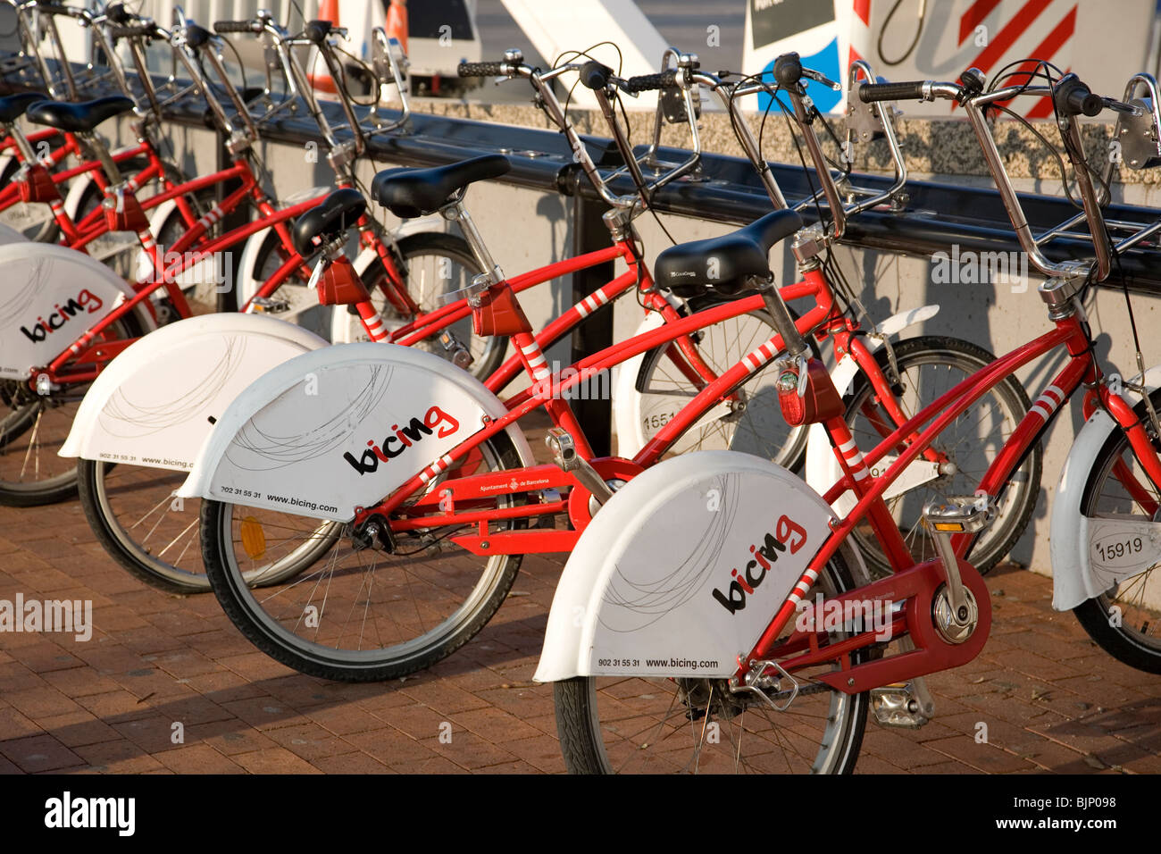 Bicing Räder gestapelt - öffentliche Fahrrad Programm in barcelona Stockfoto