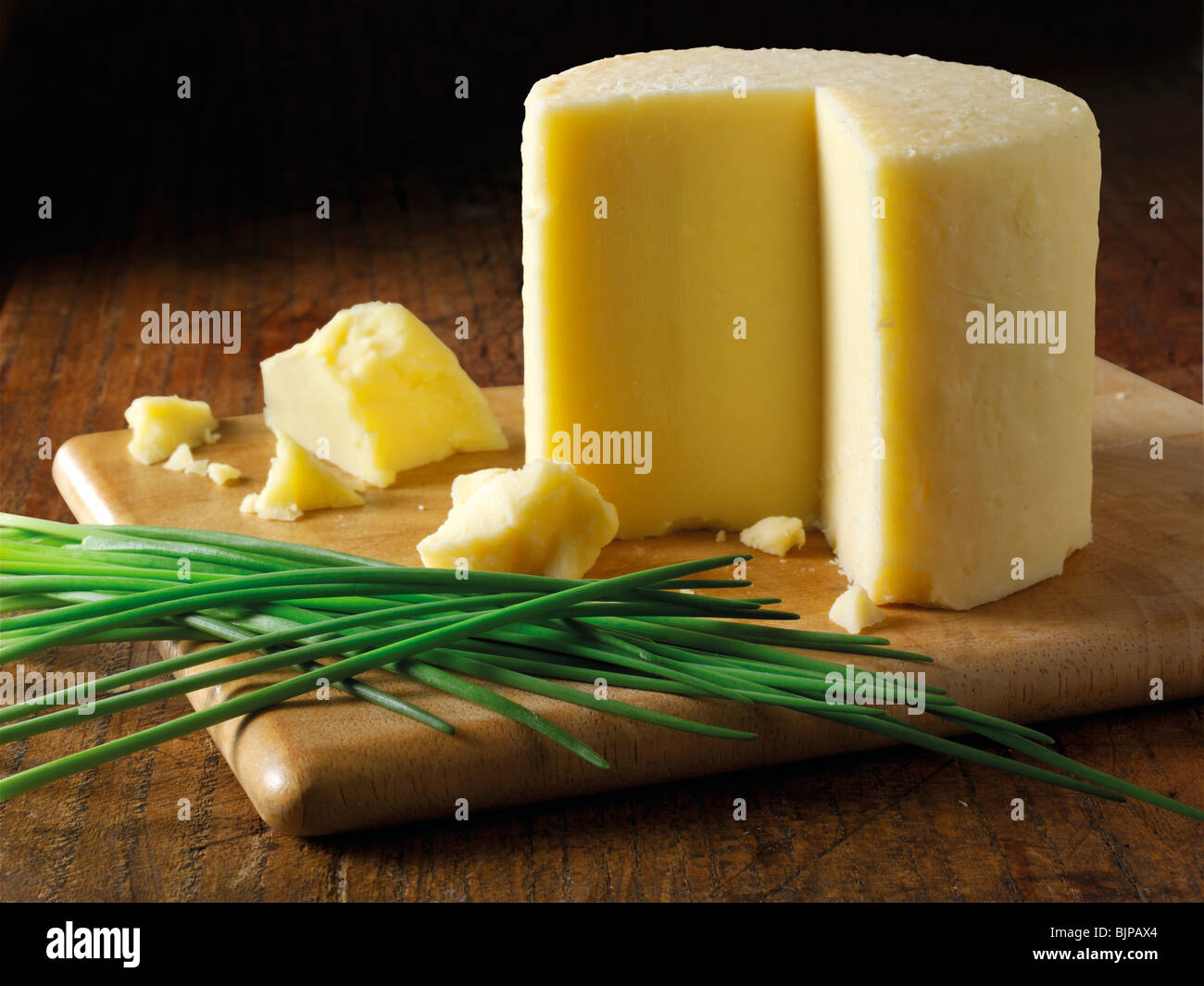 Komplettes englischen Cheddar Käse Essen Fotos Stockfoto