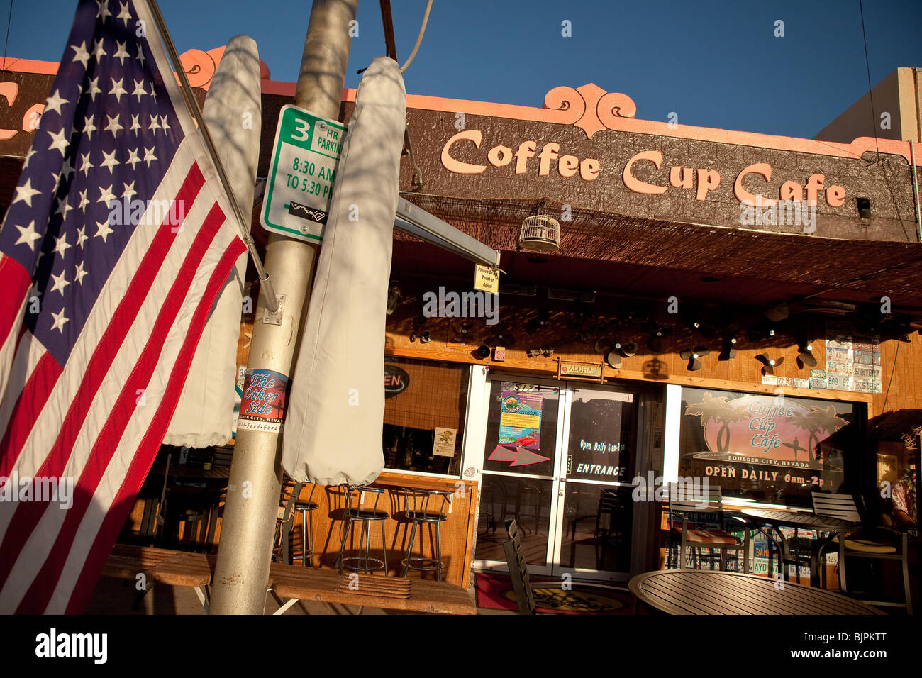 Beliebtes Restaurant, das Kaffee Tasse Cafe in der malerischen Altstadt von Boulder City, NV Stockfoto