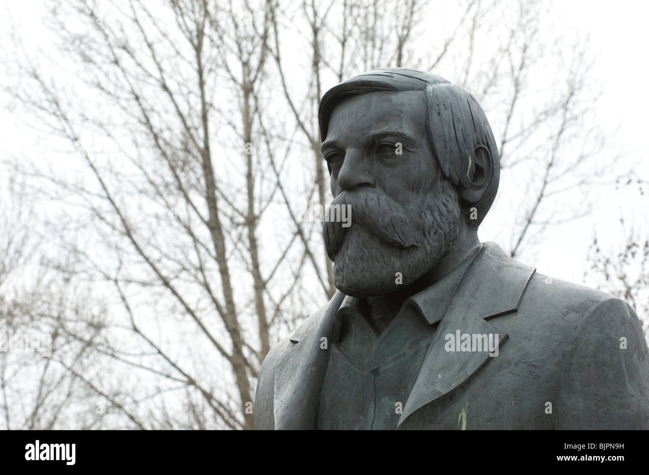 Statue von Friedrich Engels Marx-Engels-Forum in Ost-Berlin Deutschland Stockfoto