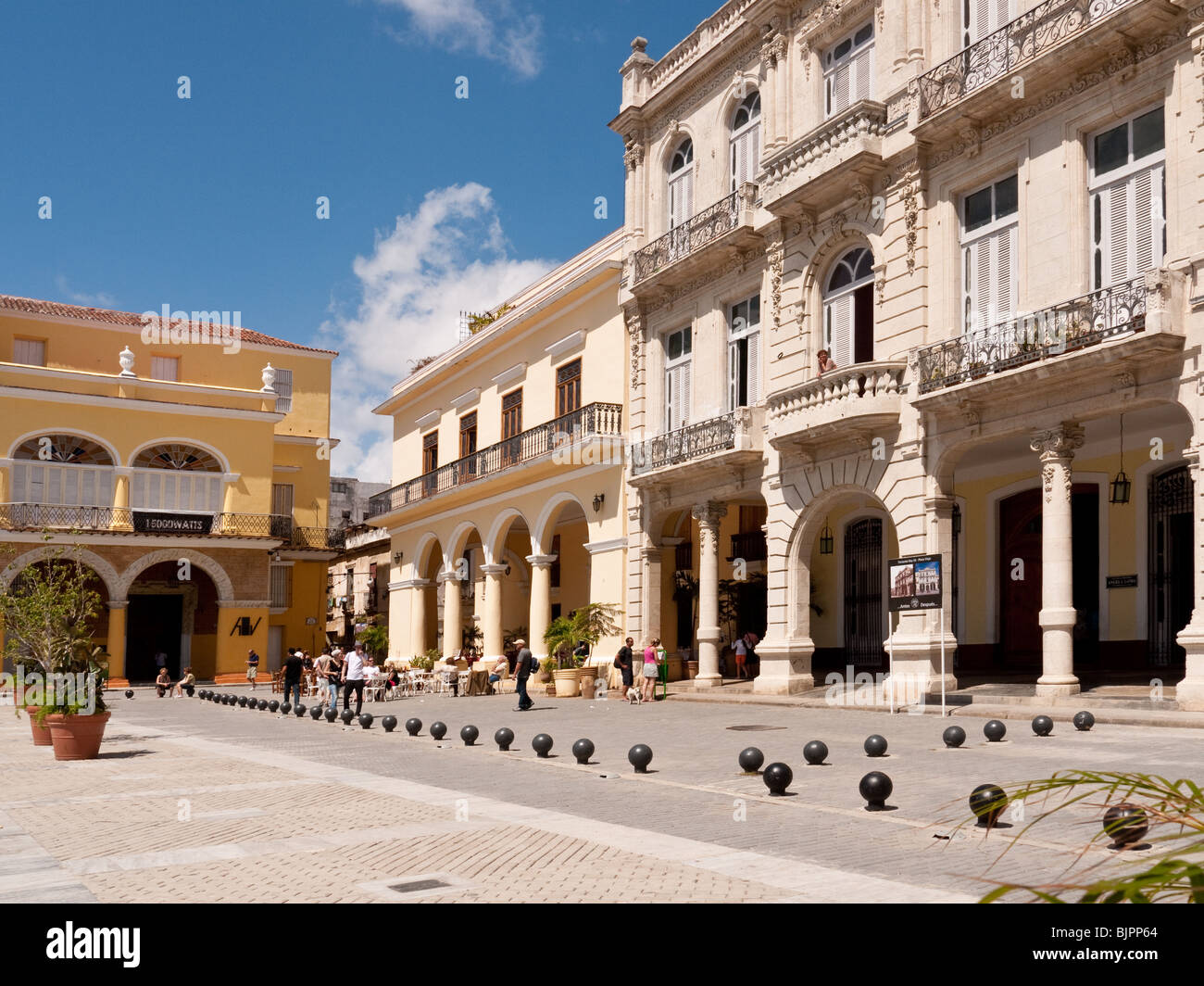 Kolonialarchitektur in Havanna Plaza Vieja, Old Town Plaza, Kuba (Havanna) Stockfoto