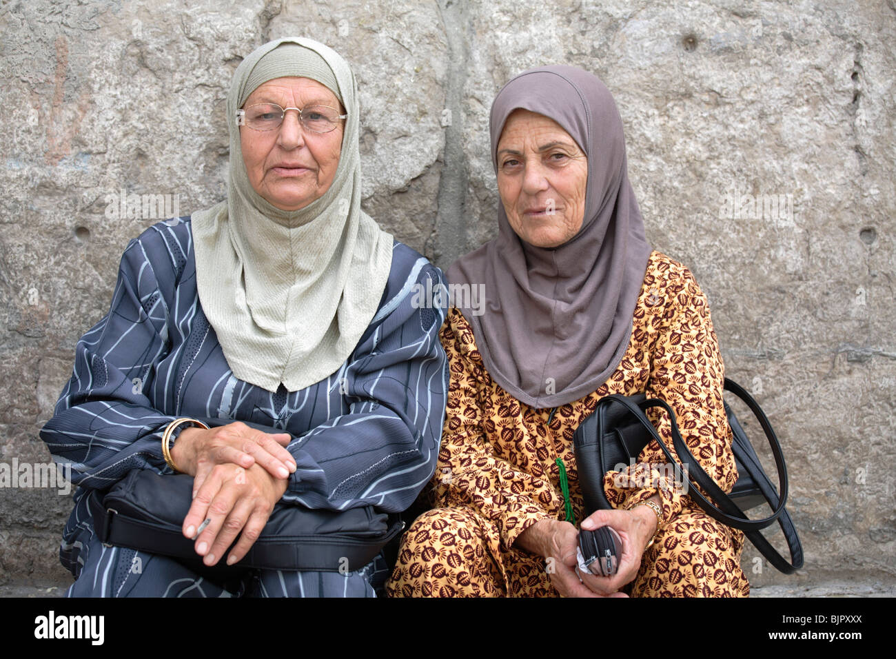 Traditionelle Syrische Kleidung Stockfotos und -bilder Kaufen - Alamy