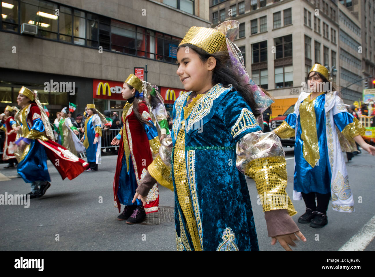 Iranisch-Amerikaner und Unterstützer bei der jährlichen persischen Parade an der Madison Avenue in New York Stockfoto Iranisch-Amerikaner und Unterstützer bei der jährlichen persischen Parade an der Madison Avenue in New York Stockfoto