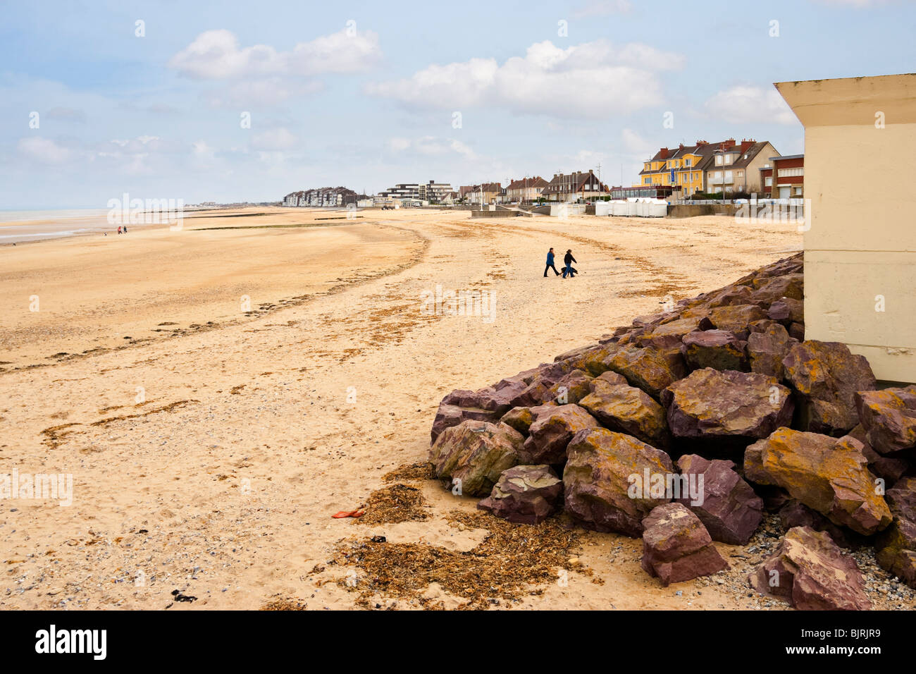 Juno Beach - der Strand von Courseulles sur Mer, Normandie, Frankreich, bekannt für die Landungen am D-Day im 2. Weltkrieg Stockfoto