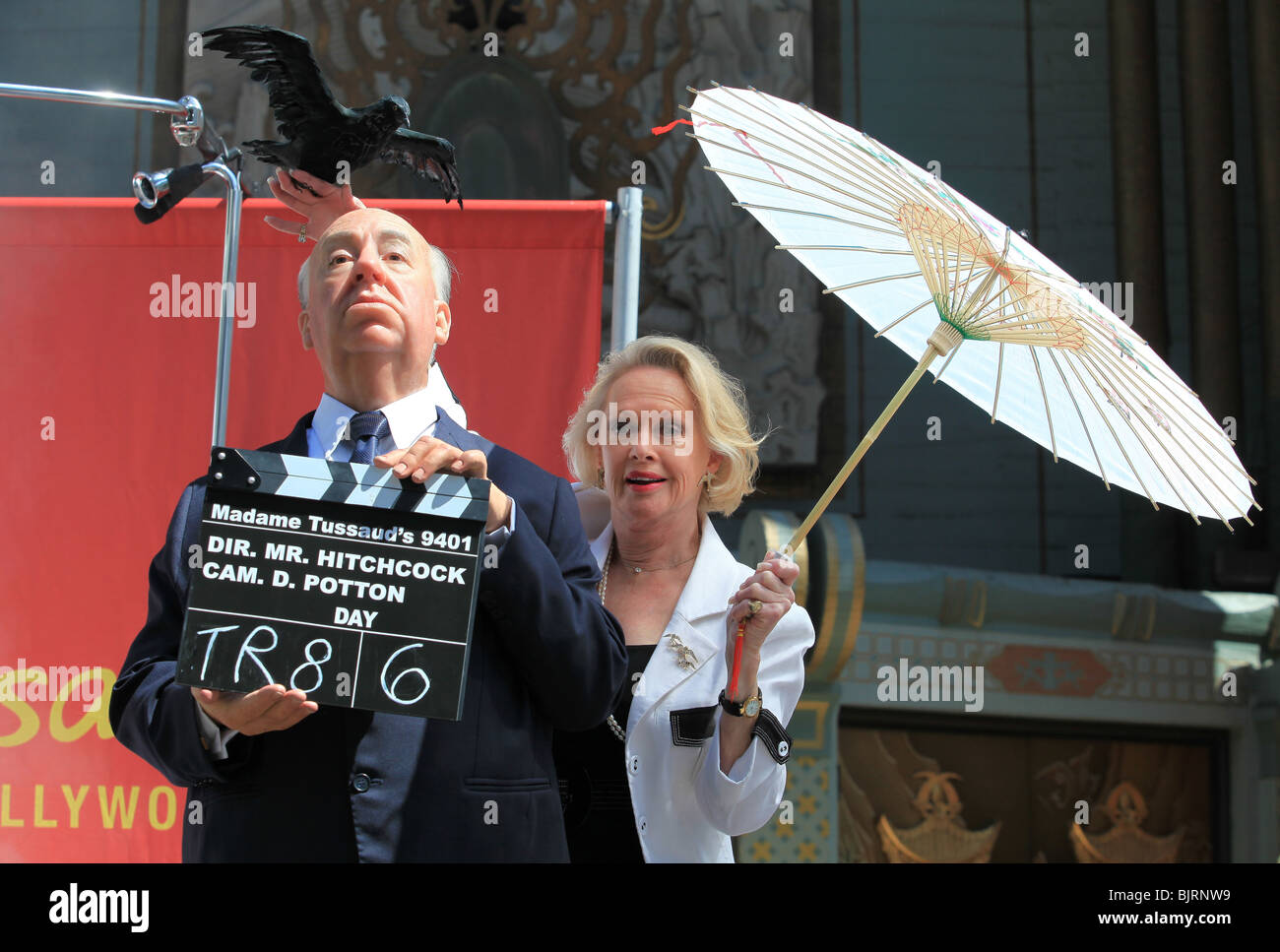 TIPPI HEDREN ALFRED HITCHCOCK FRAU TUSSAUDS HOLLYWOOD VORERÖFFNUNG ENTHÜLLUNG VON ALFRED HITCHCOCK HOLLYWOOD LOS ANGELES CA U Stockfoto